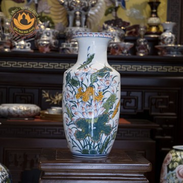 Đôi bình sứ sen vẽ 